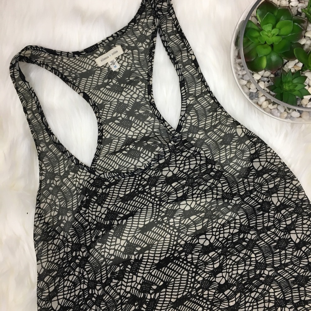 Silence + Noise Sheer Draped Back Tank Sz M